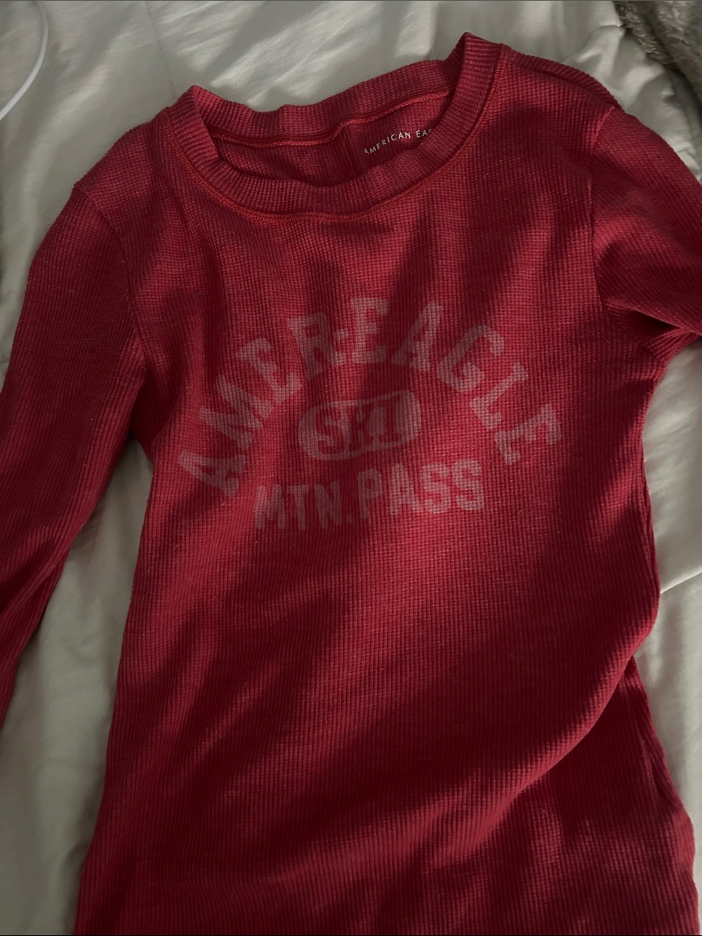 American Eagle Outfitters Red Long Sleeve Thermal Tee with Graphic
